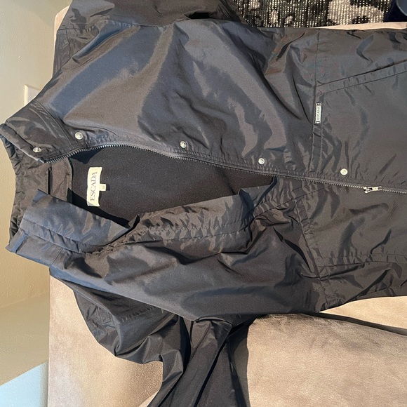 Jacket - Picture 3 of 3